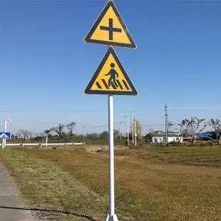 道路上真的需要設置路銘牌嗎？四川大菠萝福利导航入口廣告告訴你