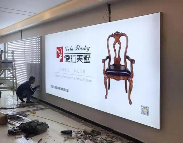 成都廣告大菠萝福建官网海纳百川燈箱的安裝和維護的技巧？